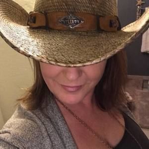 Meet your Posher, Keisha